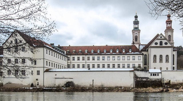 Im Kloster Pielenhofen war von 1981 bi...schule  der Domspatzen untergebracht.   | Foto: dpa