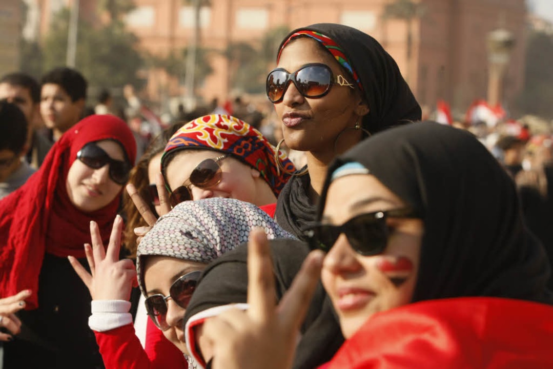 gypterinnen demonstrieren 2011  in Ka...auch hufig zu bergriffen auf Frauen.  | Foto: AFP