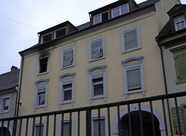 In der Wohnung im zweiten Obergeschoss des Hauses brach das Feuer aus.  | Foto: Gerhard Walser