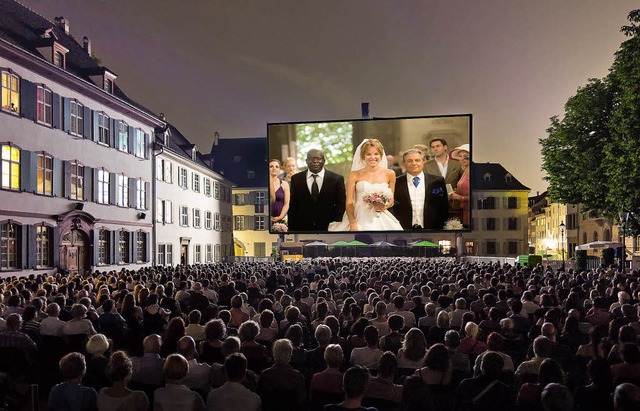 Das Freiluftkino auf dem Mnsterplatz ...ten Veranstaltungen im Basler Sommer.   | Foto: ZVG