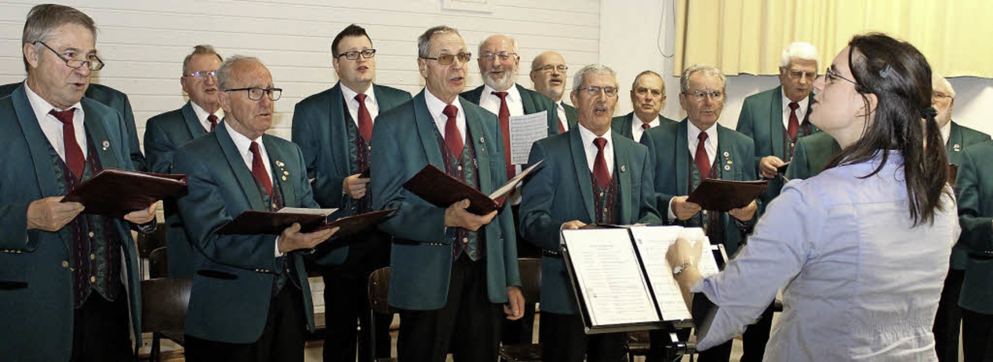 Der Mnnergesangverein Liederkranz unt...on  beim Neujahrsempfang in Gottenheim  | Foto: Mario Schneberg