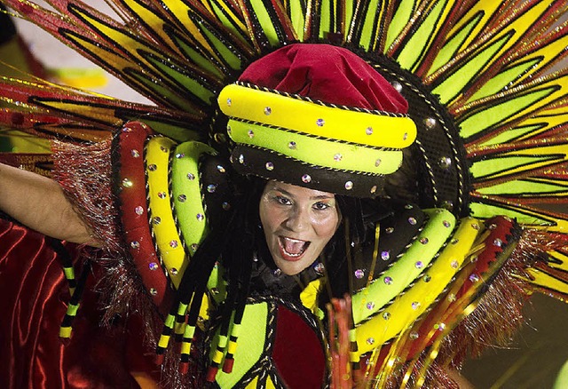 Aufwndig und somit teuer sind die Kostme fr den Karneval in Rio de janeiro.  | Foto: AFP