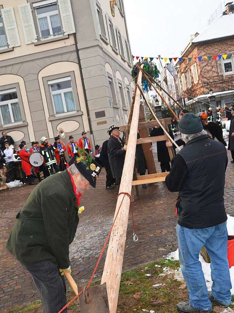 Das Narrenbaumstellen in Wehr war gut besucht.