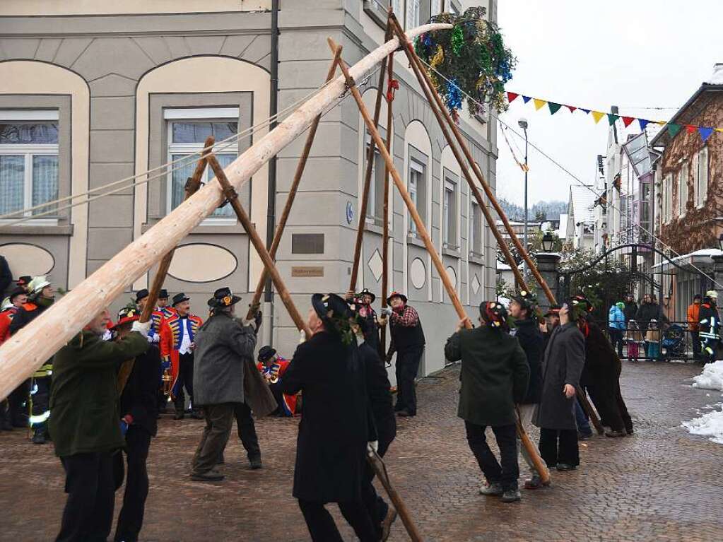 Das Narrenbaumstellen in Wehr war gut besucht.