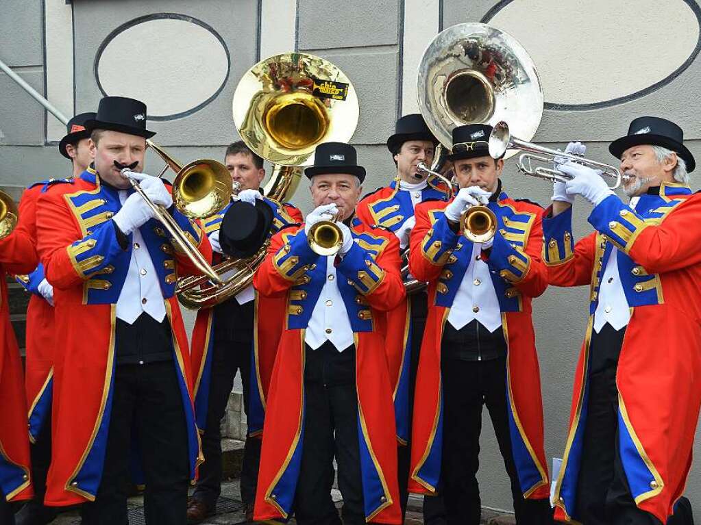 Auch die Chio-Maico-Band sorgte beim Wehrer Narrenbaumstellen fr musikalische Unterhaltung.