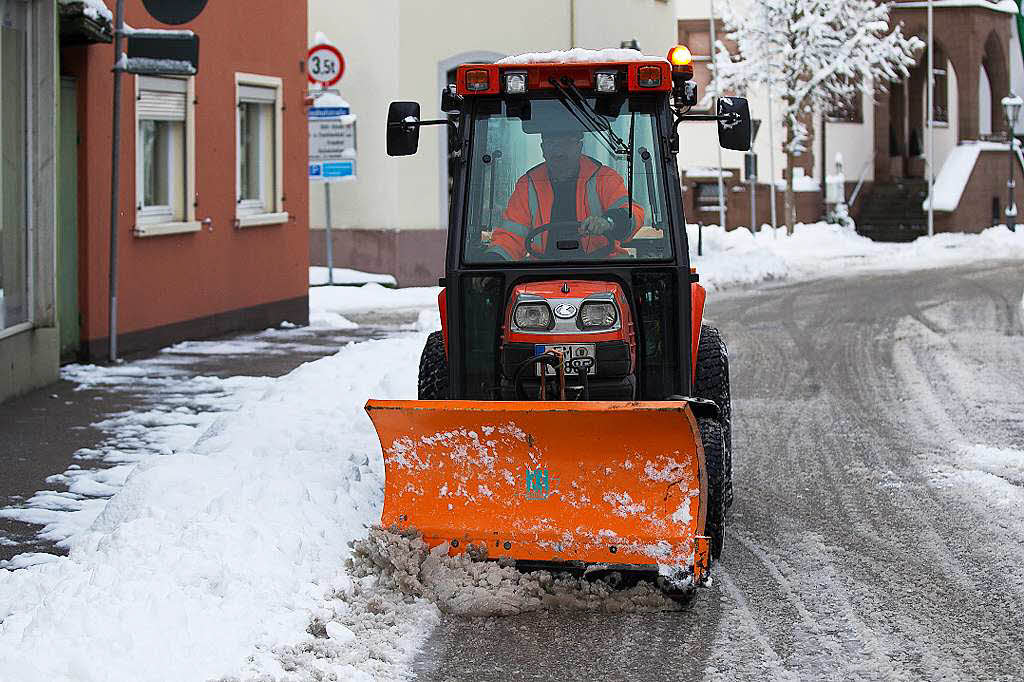 Stdtischer Winterdienst im Einsatz in Elzach