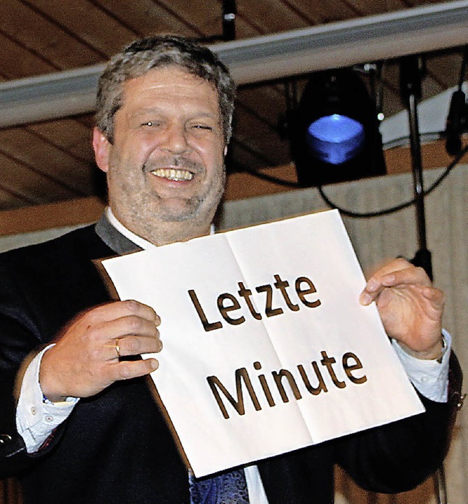 Brgermeister Michael Scharf mahnte di...tler an, wenn es Zeit war, aufzuhren.  | Foto: Martha Weishaar