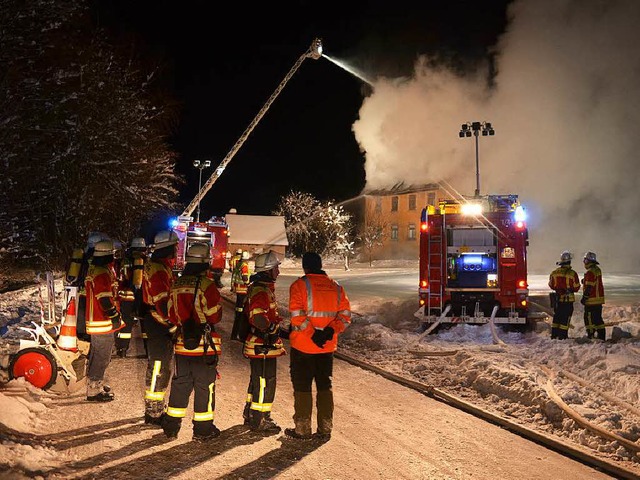 Sechsstellige Schadenssumme: Ein Bauer...Nacht von Sonntag auf Montag gebrannt.  | Foto: Martin Ganz / kamera24