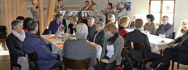 Ein Blserquintett des Musikvereins Fr...mpfang  fr musikalische Unterhaltung.  | Foto: Benedikt Sommer