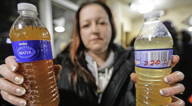 Das Wasser, das in Flint aus den Hhnen fliet, ist voller Blei.  | Foto: dpa