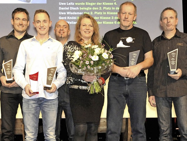 Sieger im Bundes-Motorrad-Turnier Poka... und Sportleiter Karl Wolber entgegen.  | Foto: Markus Zimmermann