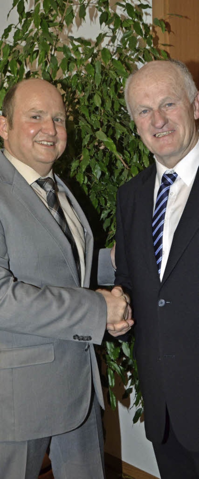 Rainer Gut (links), der neue Vorstands... Einsatz fr die Winzergenossenschaft.  | Foto: Frank Kreutner
