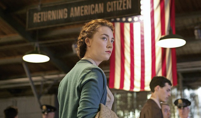 Gehen oder bleiben? Saoirse Ronan als junge Irin in New York  | Foto: Fox