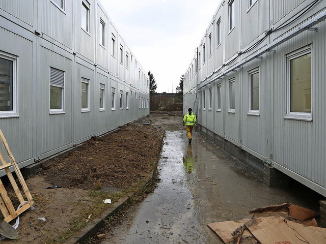 Das Containerdorf in Lahr &#8211; auch...Unterknfte fr Flchtlinge entstehen.  | Foto: Christoph Breithaupt