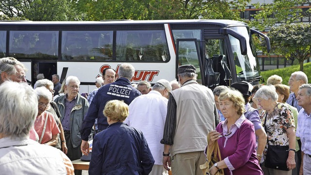 Bei einer &#8222;Kaffeefahrt mal ander... es zum Thema Abzocke einen Info-Tag.   | Foto: Archivfotos: Preker/Polizei