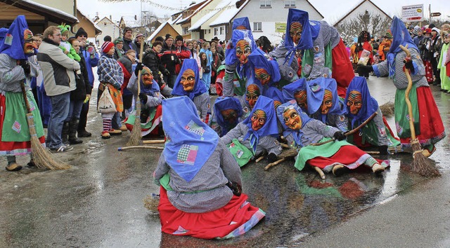 Seit 22 Jahren treiben die Tabor-Hexen... feiern sie ihren schrgen Geburtstag.  | Foto: Christa Maier