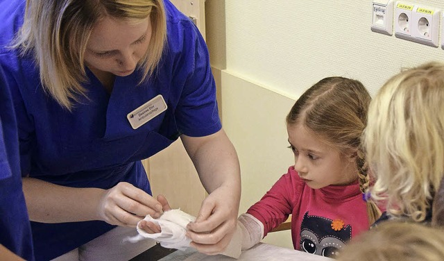 Kinder des Oberrotweiler Kindergartens...eisacher Helios-Rosmann-Klinik kennen.  | Foto: privat