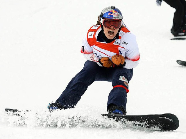 Eva Samkova aus Tschechien auf dem Weg zum Sieg im Weltcuprennen der Frauen  | Foto: dpa