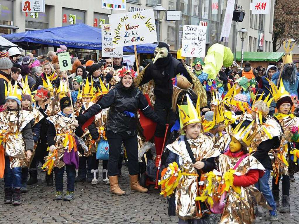 Bunt, vielfltig und nrrisch voll auf der Hhe: Der Offenburger Narrentag ist eines der Highlights der Fasent in 