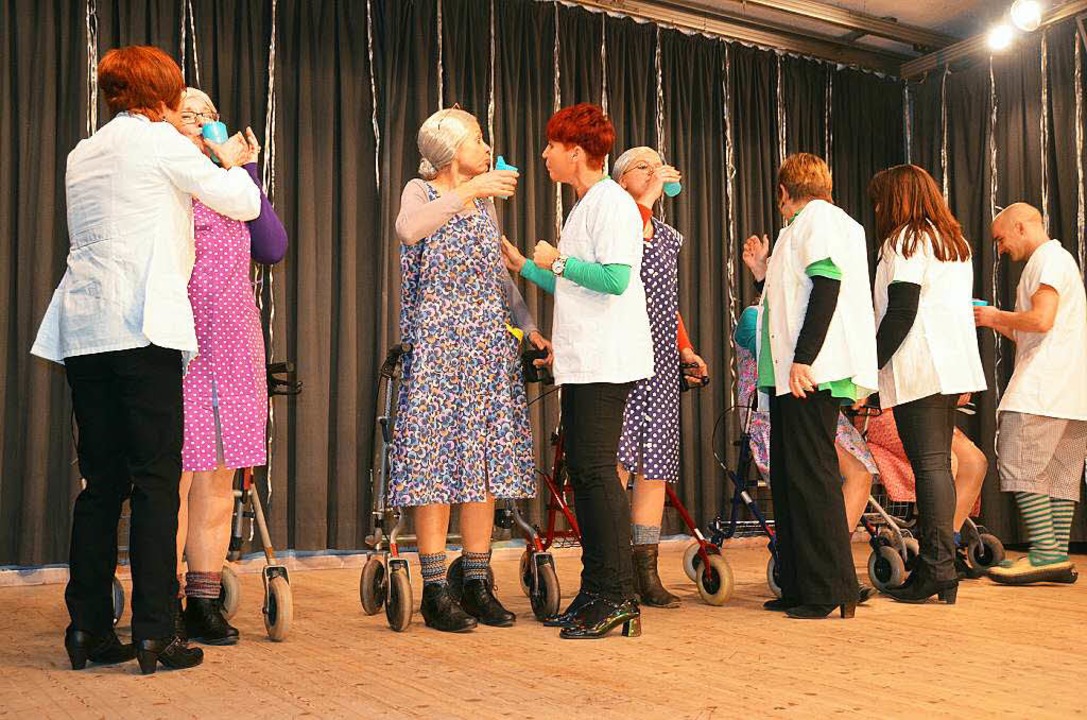 Durstige Rollator-Ladies  | Foto: Markus Maier