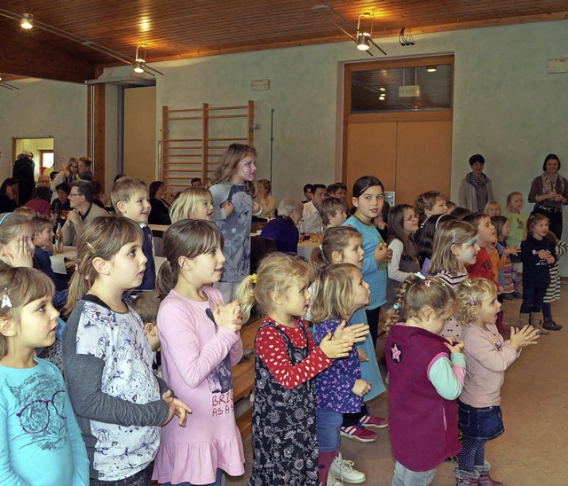 Die Freiburger Gruppe Ratzfatz gab den...nheit, sich ein bisschen  auszutoben.   | Foto: Silke Hartenstein