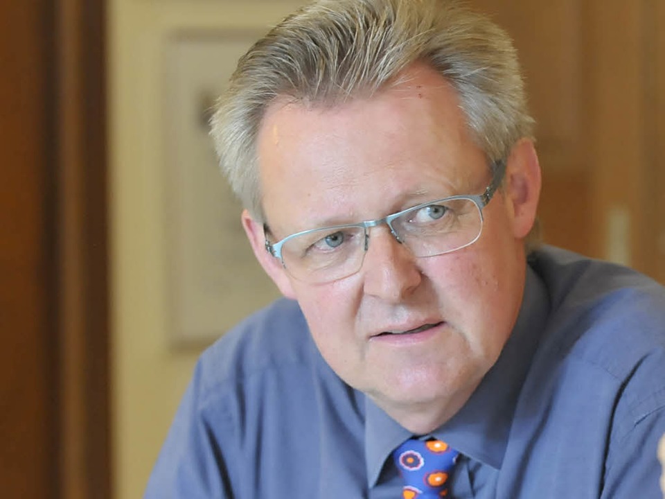Brgermeister Ulrich von Kirchbach will einen Runden Tisch einberufen.  | Foto: Michael Bamberger