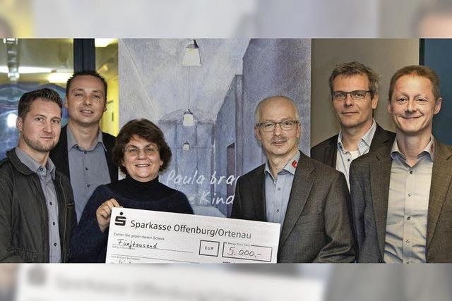 Fleig GmbH spendet 5000 Euro fr Kinderklinik