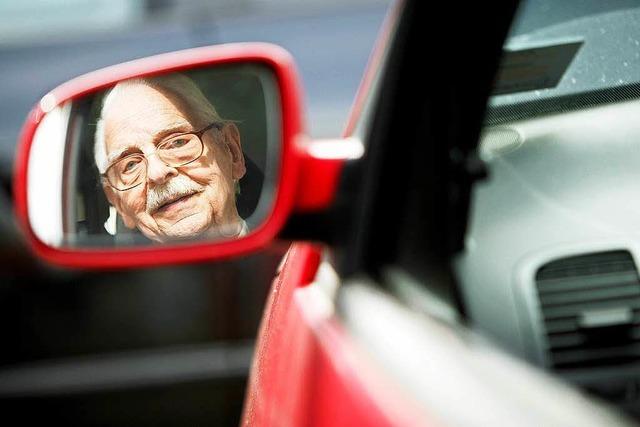 92 Jahre alter Mann gibt freiwillig den Führerschein ab