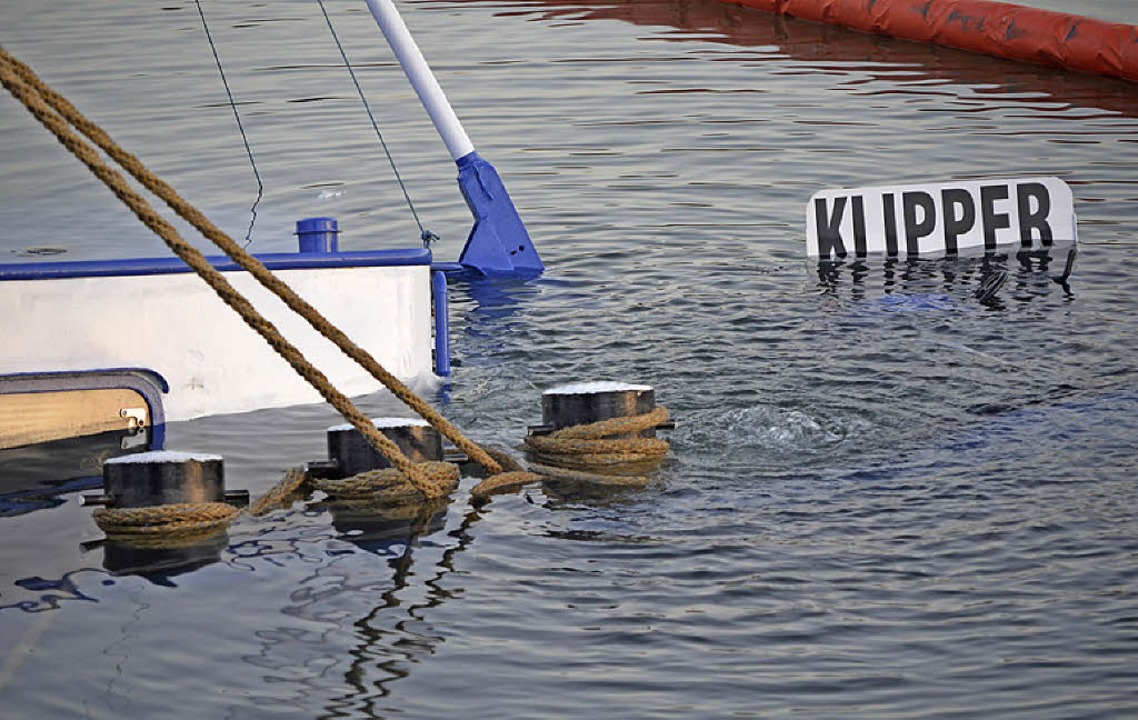 Frachtschiff zerbricht und sinkt - Offenburg - Badische Zeitung