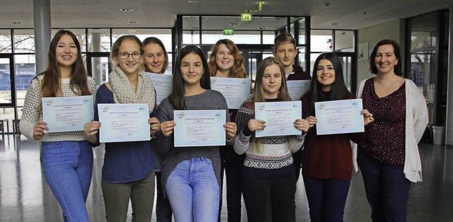 <BZ-FotoAnlauf>Realschule Neuenburg:</...oAnlauf> Verleihung der  DELF-Diplome   | Foto: Privat