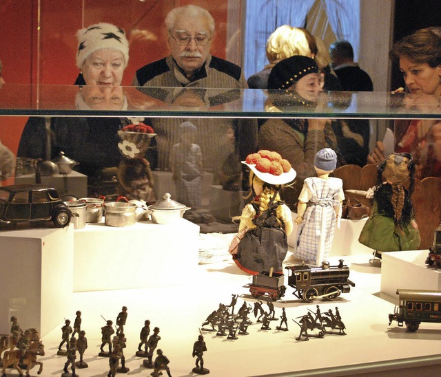 Die Ausstellung im Dreilndermuseum is...rhzeit der Kaufhuser nachempfunden.   | Foto: Thomas Loisl Mink