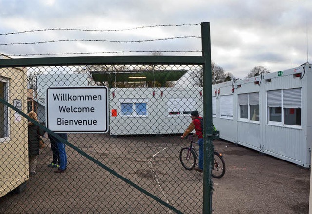 Der Eingang zu Camp 0 in der  Flchtlingsunterkunft.   | Foto: S. Wolfrum