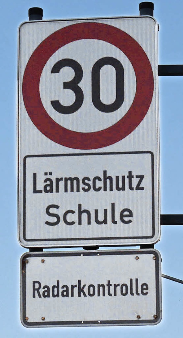 Tempo 30 wird aus Lrmschutzgrnden eingerichtet.   | Foto: N. Trenz