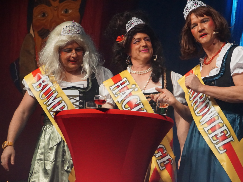 Zunftkappenabend bei den Welle-Bengel: Casting für die Breisgauer Weinprinzessin mit Peter Frank, Stefan Rieder und Thomas Kaiser Zunftkappenabend bei den Welle-Bengel: Casting für die Breisgauer Weinprinzessin mit Peter Frank, Stefan Rieder und Thomas Kaiser