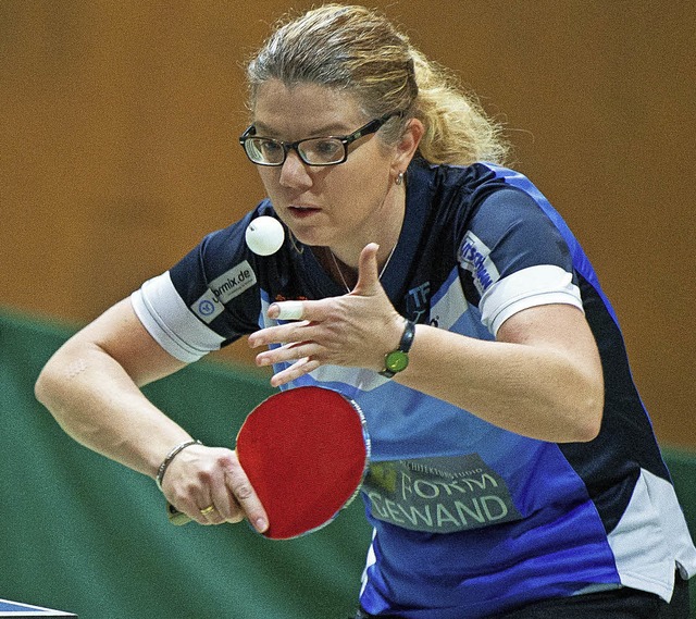 Viel Routine und Ballgefhl: Tatjana L...die erste Sthlinger Frauenmannschaft.  | Foto: Wolfgang Scheu