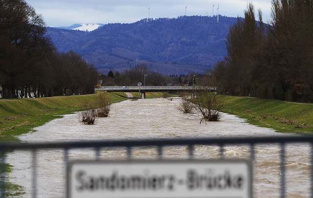 Die Elz fhrt Hochwasser  | Foto: Patrik Mller