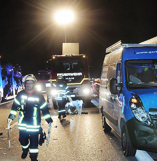 In den Unfall waren mehrere Fahrzeuge verwickelt.   | Foto: knstle