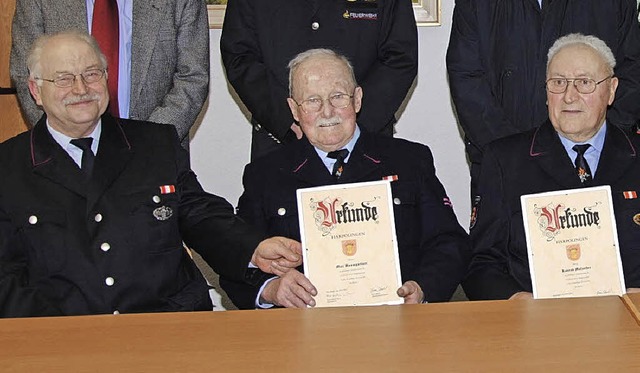 Ehrungen bei der Feuerwehr in Harpolin...re) und  Konrad Malzacher (60  Jahre)   | Foto: Hans-Walter Mark