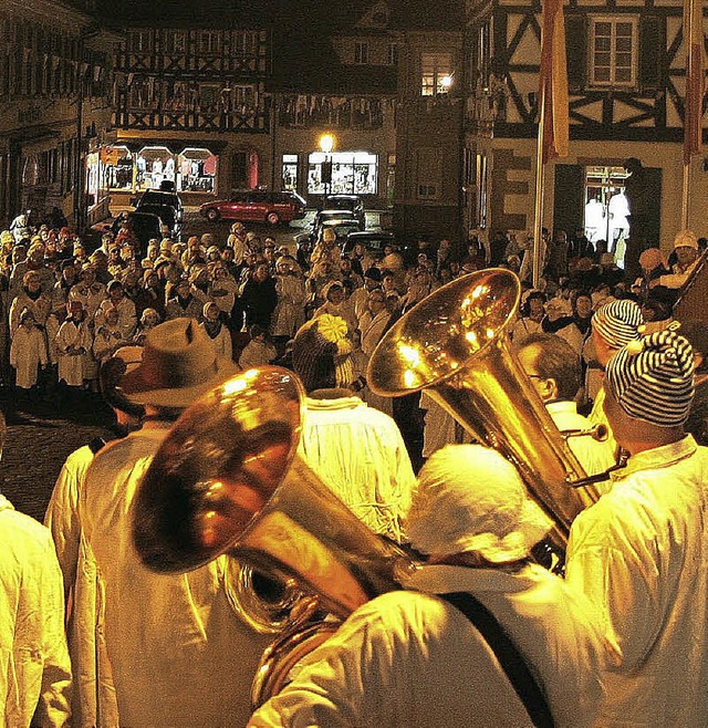 Die Hemdglunker sind am Schmutzigen Donnerstag wieder allerorten unterwegs.   | Foto: Archivfoto: sandra decoux-kone