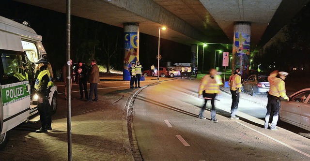 Kontrollen in Friedlingen: Obwohl die ...gt die Kriminalitt in Weil am Rhein.   | Foto: Senf