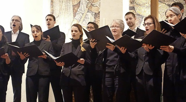 Die Zrcher Vokalisten bei ihrem Konze...0; mit neuen Gregorianischen Gesngen   | Foto: Roswitha Frey