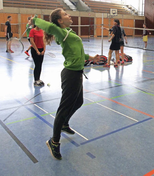 Schnell entdeckten die Schler des Geo...selbst die Freude am Badminton-Spiel.   | Foto: Fotos: Boris Burkhardt