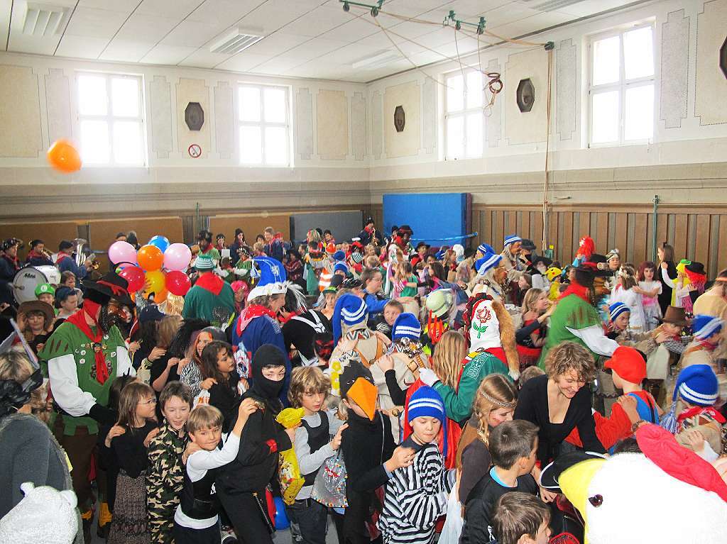 Viel Spa hatten die Kinder der Grundschule.