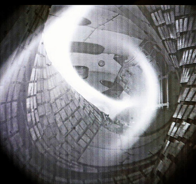 Kamerablick ins Innere der Fusionsanlage   | Foto: dpa