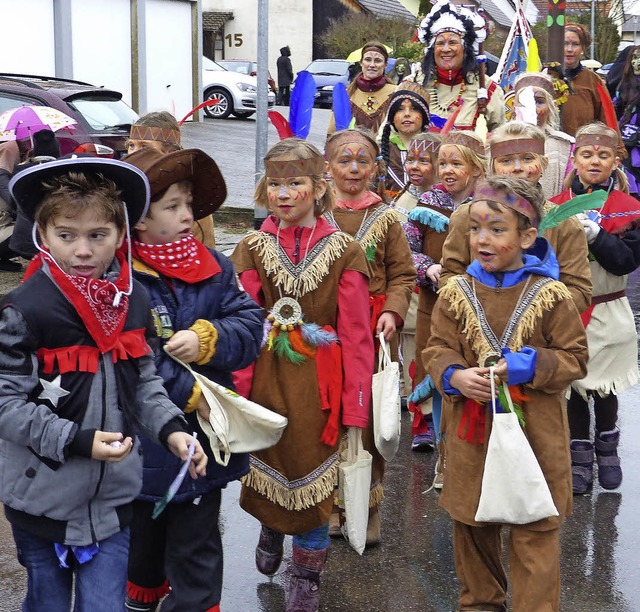 &#8222;Indianer, Cowboys und Fhrigeis... Kinder machten dem Motto  alle Ehre.   | Foto: Marion Rank