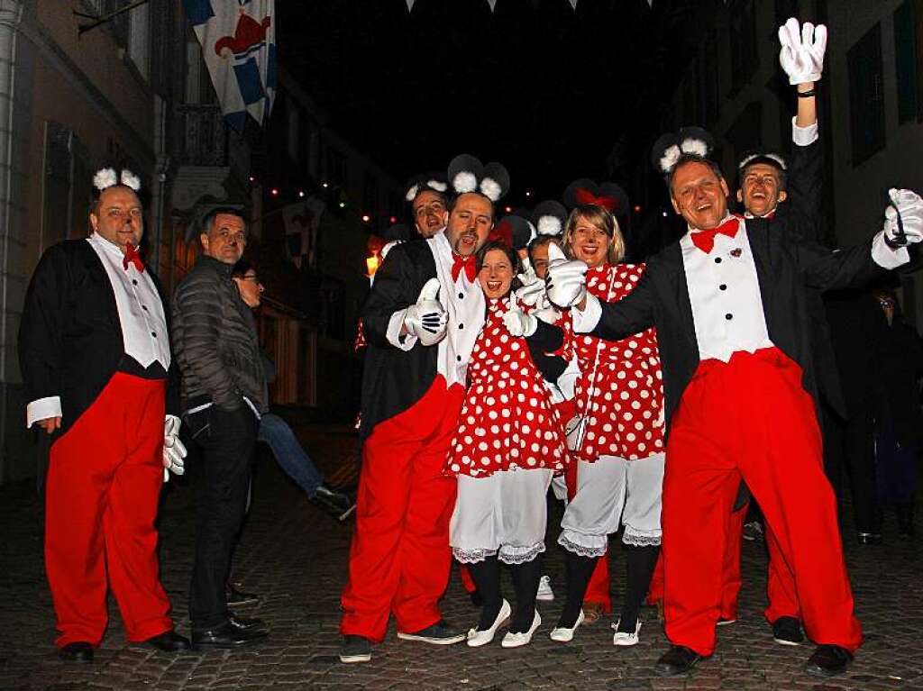 Groe Endinger Schnurrnacht mit vielen maskierten Gruppen