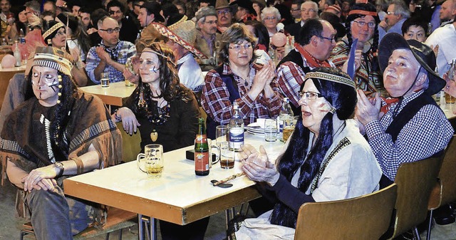 Auch das Narrenvolk kam dem Motto gerecht in die Halle.   | Foto: Wolfgang Knstle