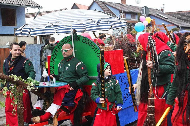 48 nrrische Gruppen zogen am Sonntag durch Hartheim.  | Foto: Otmar Faller