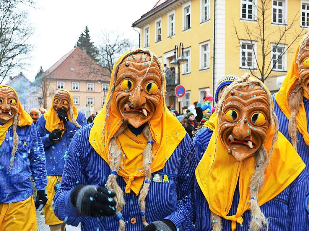 Eindrcke vom Umzug der Narrenzunft Neustadt am Fasnetmendig.