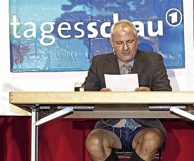 Als &#8222;Tagesschau&#8220;-Sprecher ...ghalle das &#8222;Schorlilied&#8220;.   | Foto: Helmut Rothermel